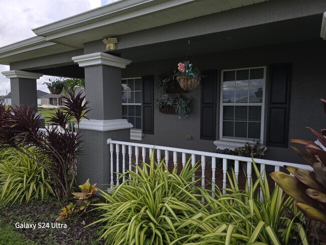 Building Photo - 2711 Nelson Rd N