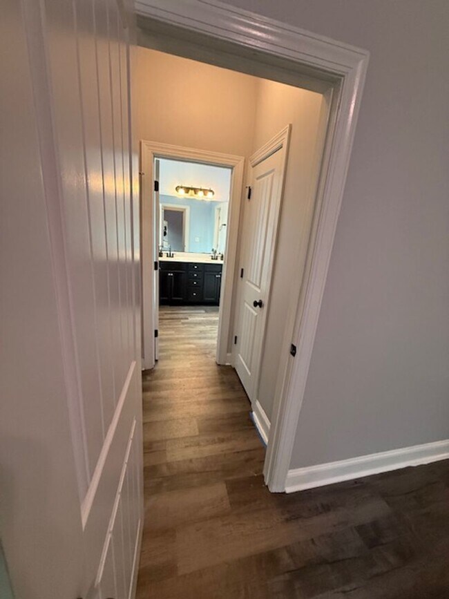 Building Photo - Welcome to Southwest Plantation