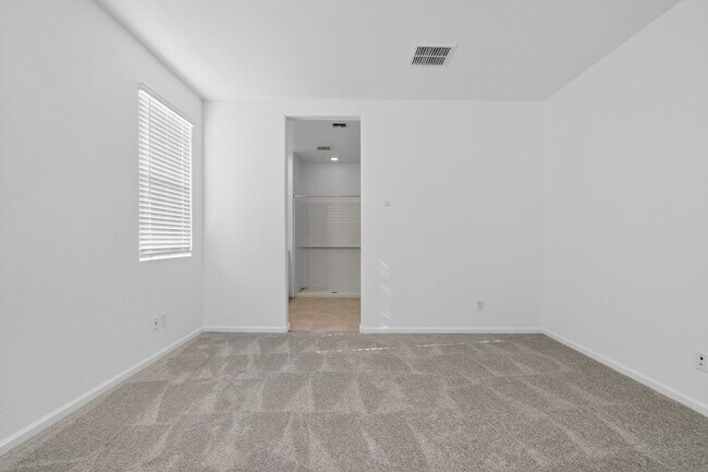 Building Photo - Modern 3BR Living with Resort-Style Amenities in Magma Vista Ranch