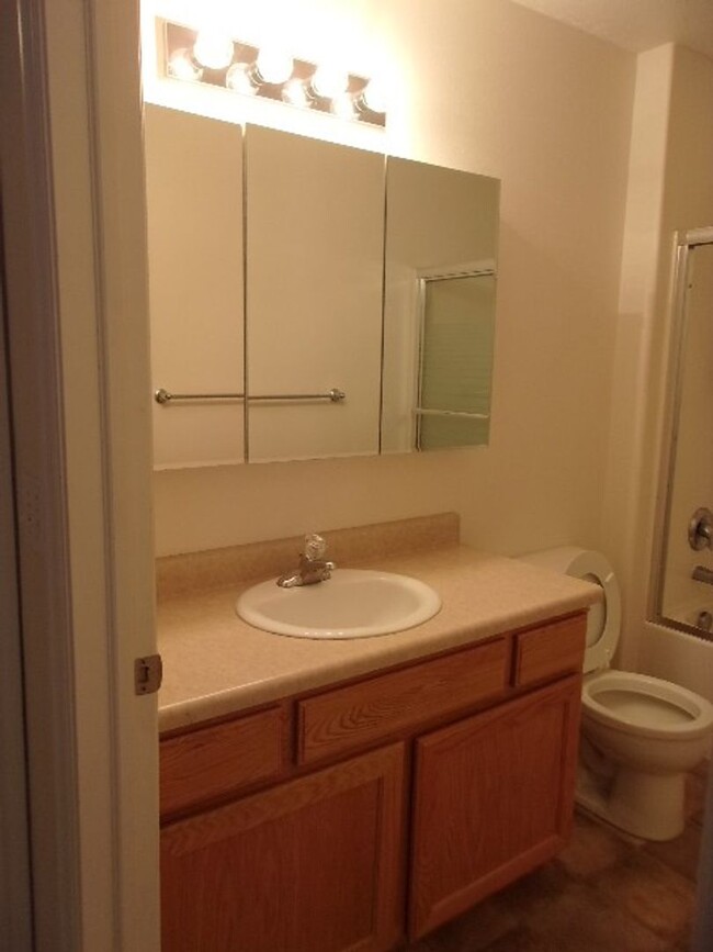 Building Photo - Family Apartment