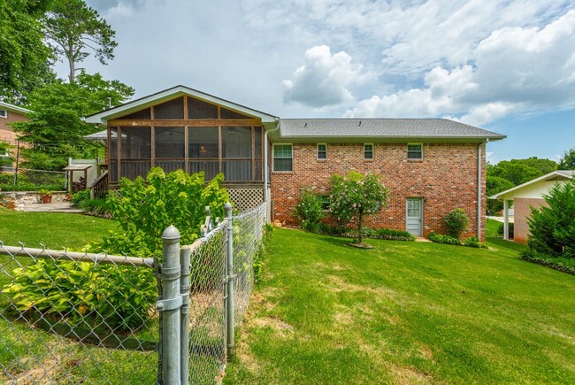 Building Photo - Beautiful East Brainerd Homes