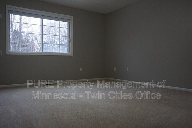 Building Photo - 506 Mariner Way