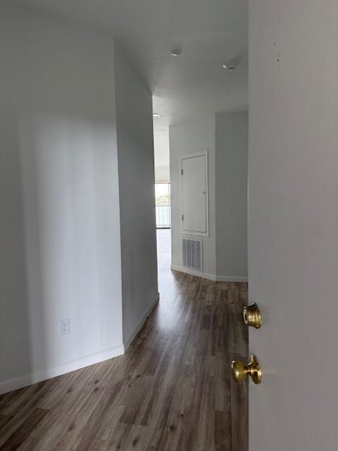 Building Photo - 401 Lakeside Ln