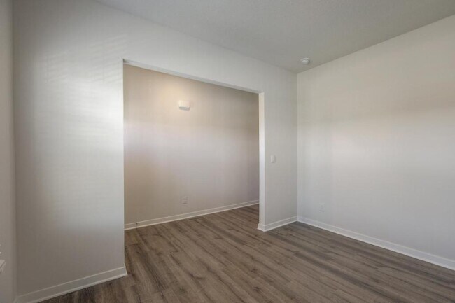 Building Photo - 1611 Maci St