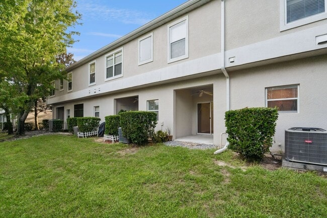 Building Photo - 1841 Sunset Palm Dr