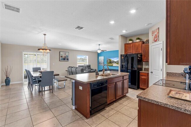 Building Photo - 17110 White Mangrove Dr