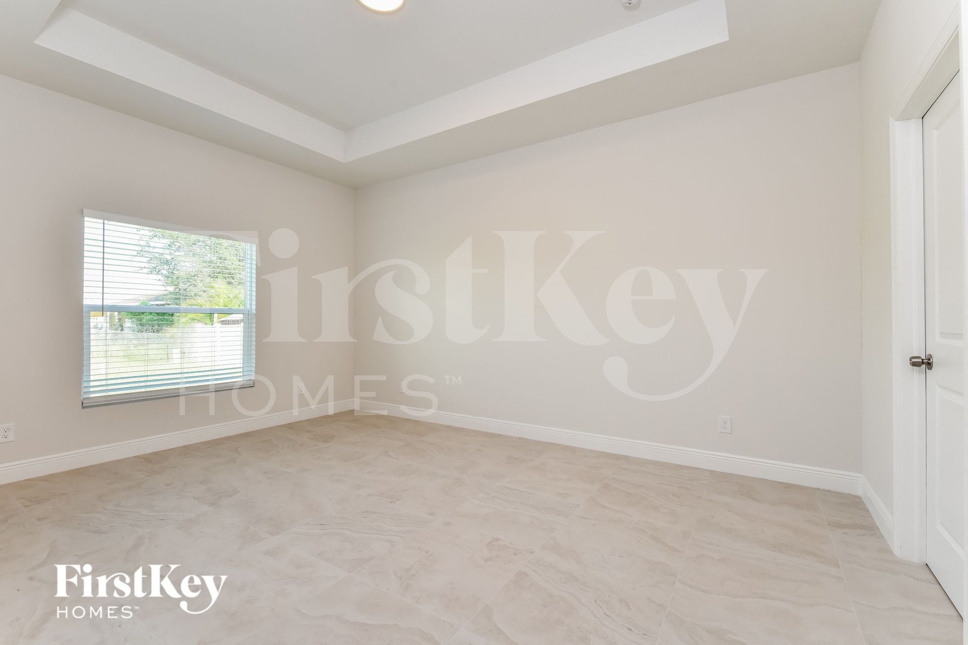 Building Photo - 1424 NE 1st Ave