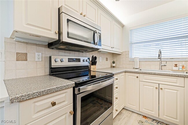 Building Photo - 25740 Hickory Blvd