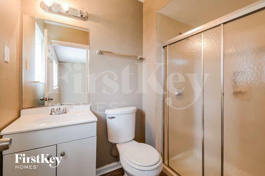 Building Photo - 13825 Invicta Dr