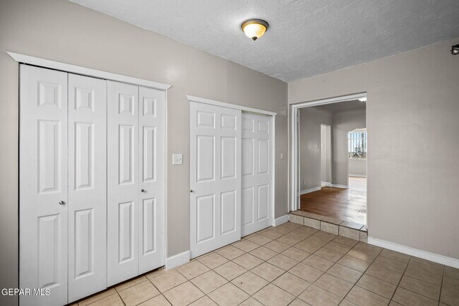 Building Photo - 3125 Van Buren Ave