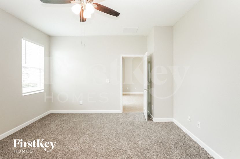 Building Photo - 4664 Egg Harbor Dr