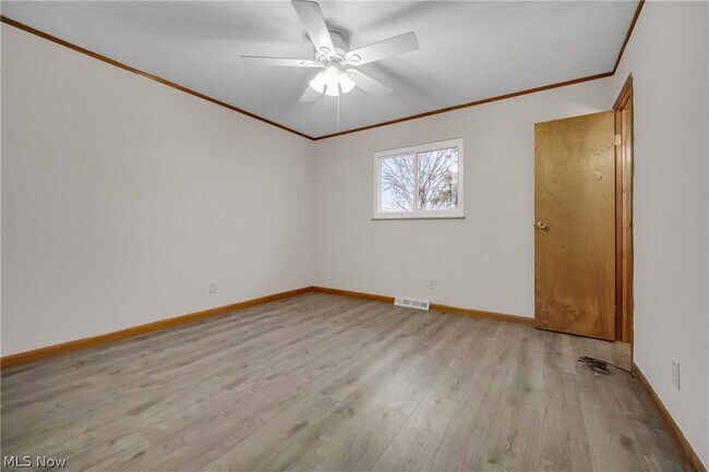 Building Photo - 15067 Rochelle Dr