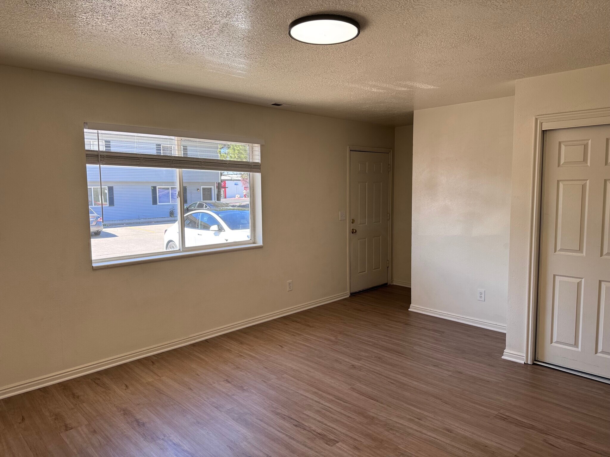 Building Photo - 1392 N 260 W