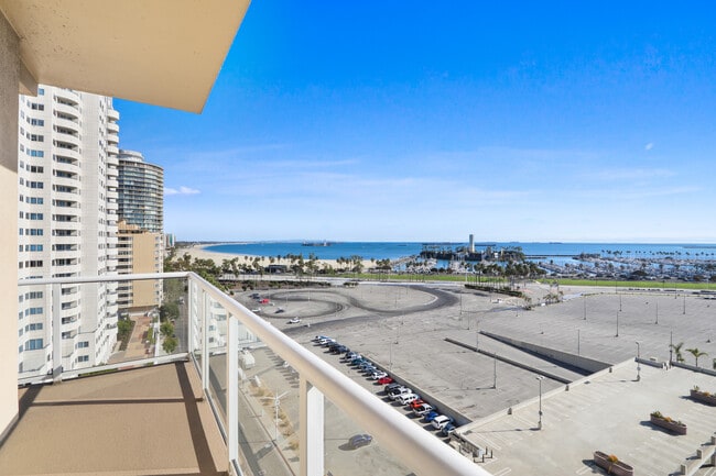 Building Photo - 488 E Ocean Blvd