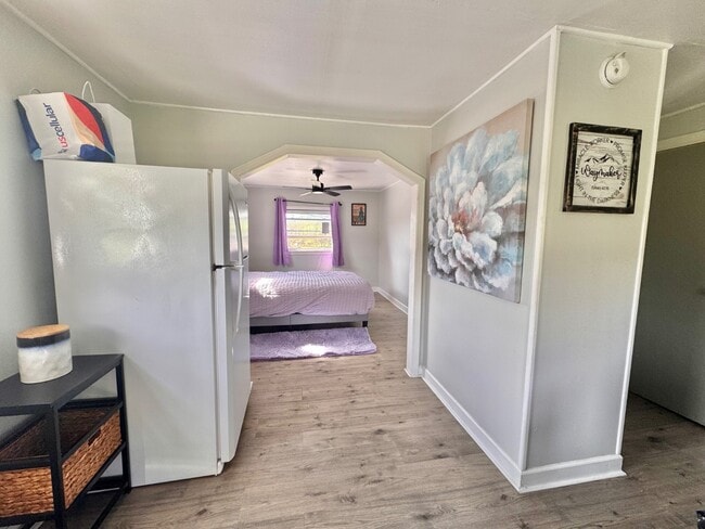 Building Photo - 2073 Castleton Rd