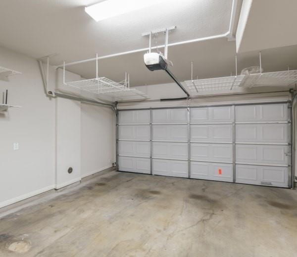 Building Photo - 1115 Kinney Ave