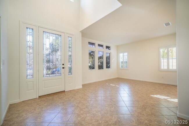 Building Photo - 4 Bed 3 Bath in Ocean Pointe