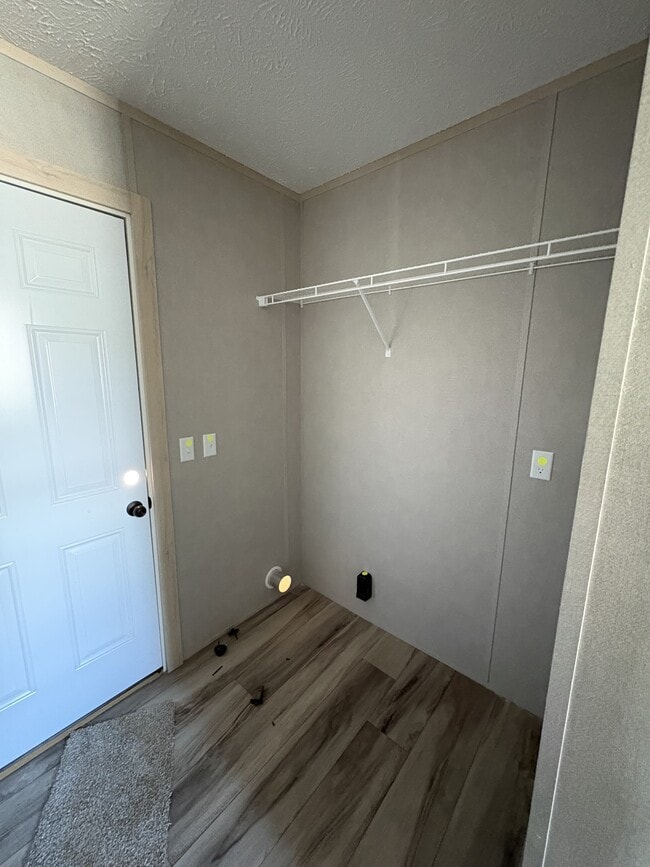 Building Photo - 201 Addison St