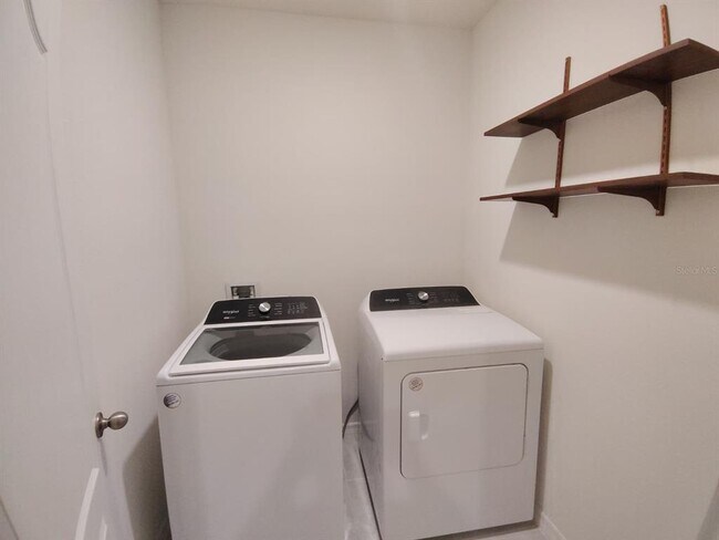 Building Photo - 1248 Sugarwood St