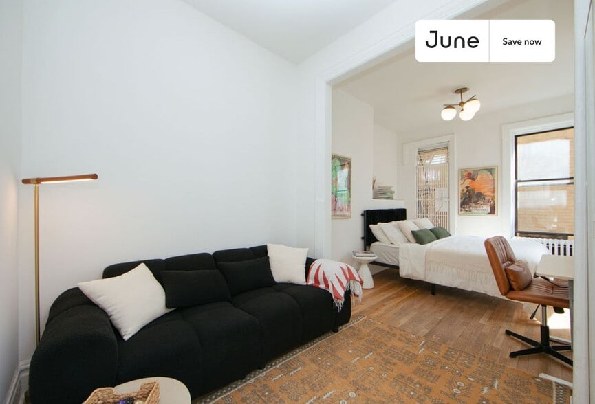 Building Photo - 824 9th Ave