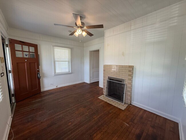 Building Photo - 2315 N Hayne St