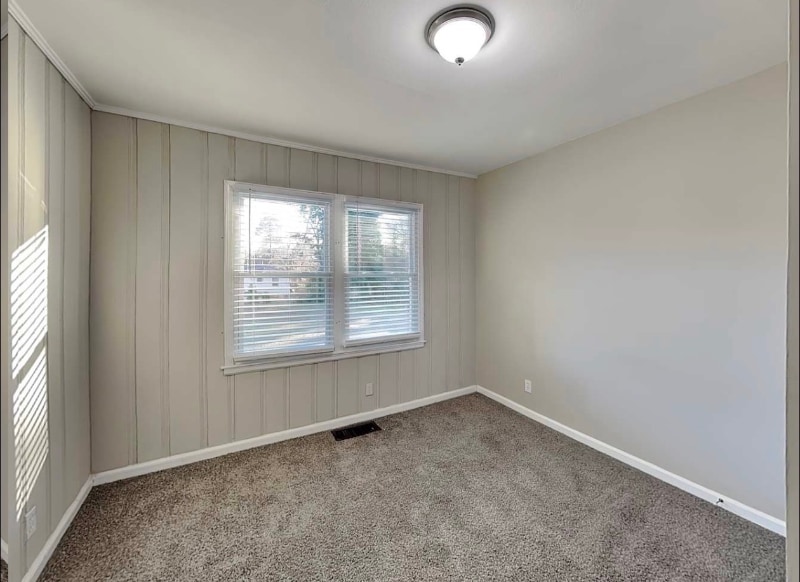 Building Photo - 44 Pearsall Farm Ln