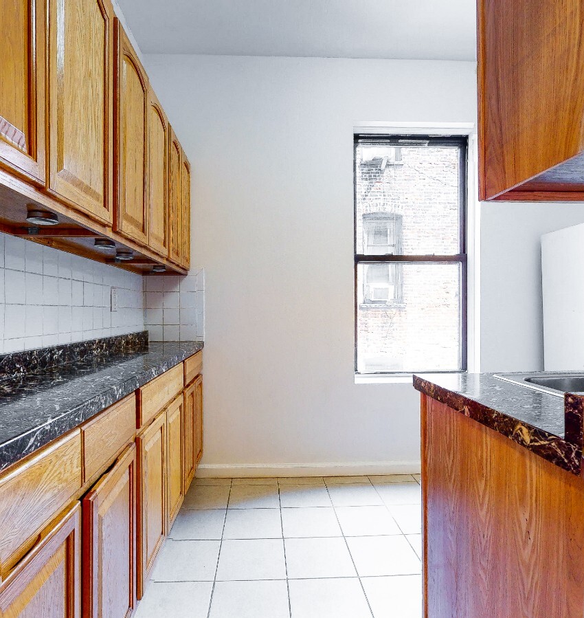 Building Photo - West 140th Street