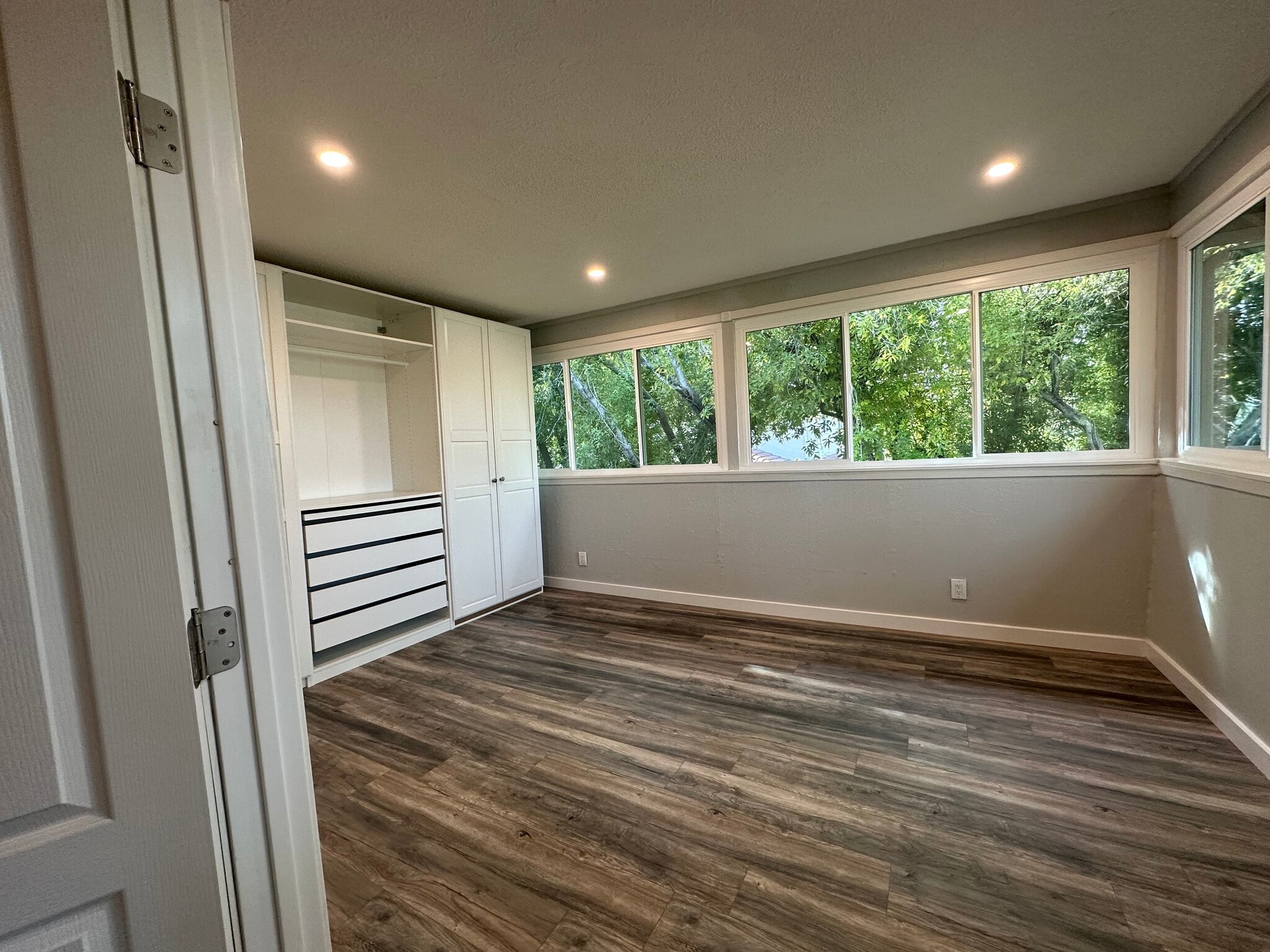 Building Photo - 1035 Delna Manor Ln