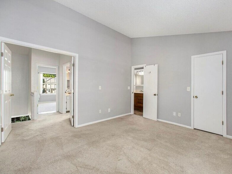 Building Photo - 329 W Jamison Cir