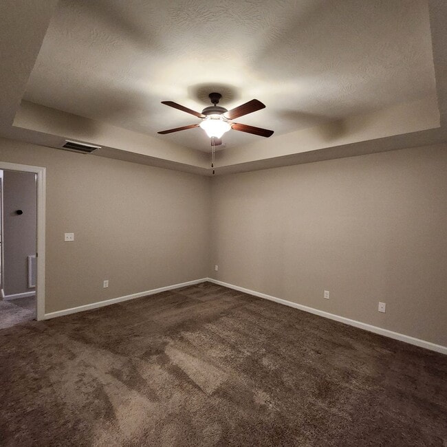 Building Photo - 5117 Heathbrook Dr