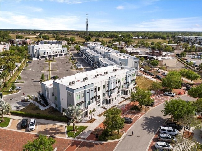 Building Photo - 850 TETBURY Lp