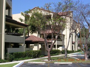 Building Photo - 8850 SW 123rd Ct