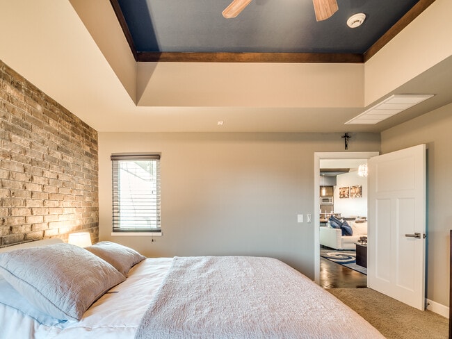 Building Photo - Modern 3 Bedroom with  Lofted Office - All...