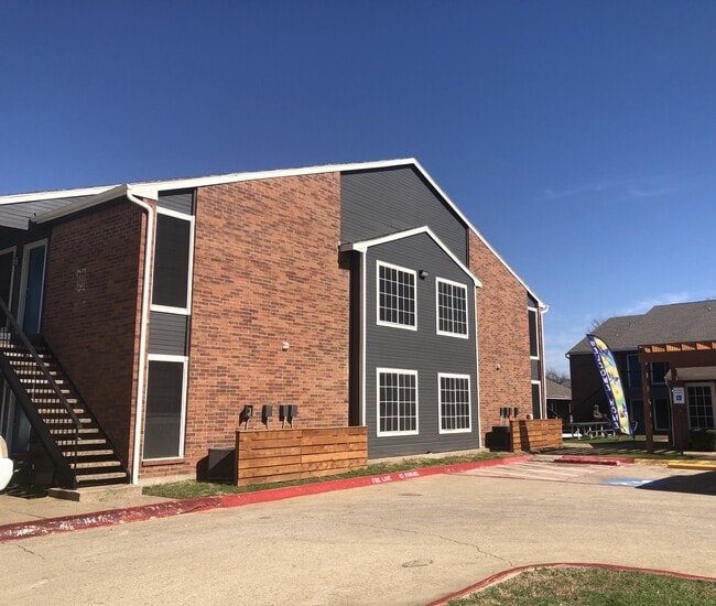 Building Photo - Bella Vida Apartments