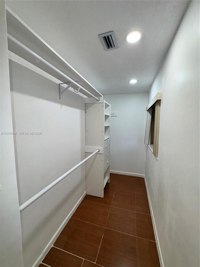 Building Photo - 18225 SW 94th Ave