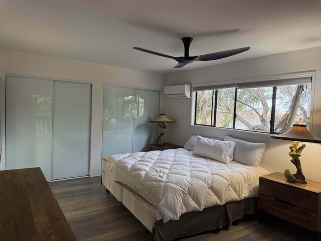 Building Photo - 220 Kaiola Pl