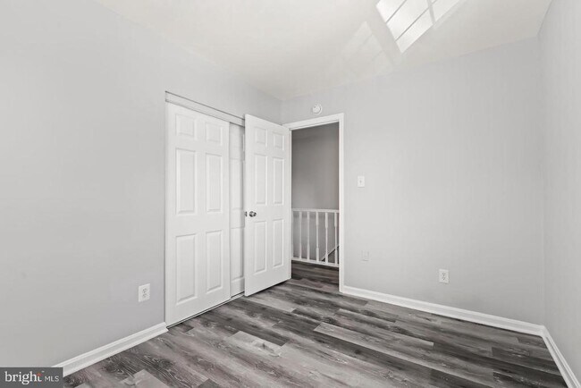 Building Photo - 9904 Hagel Cir