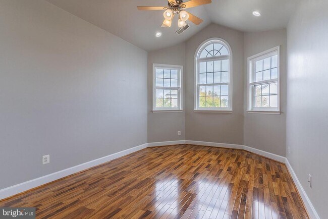 Building Photo - 13921 Gullane Dr