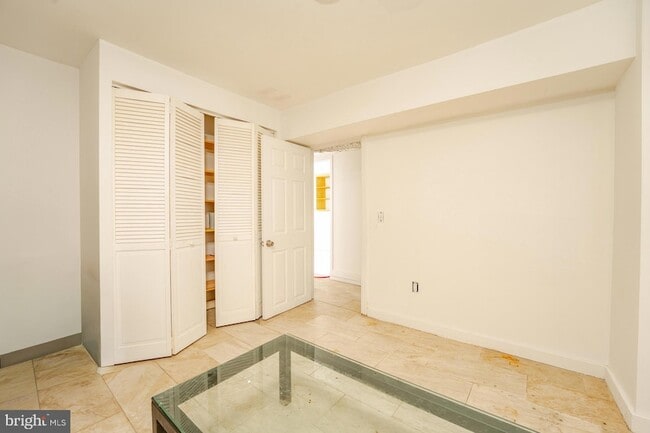 Building Photo - 3809 Ventnor Ave