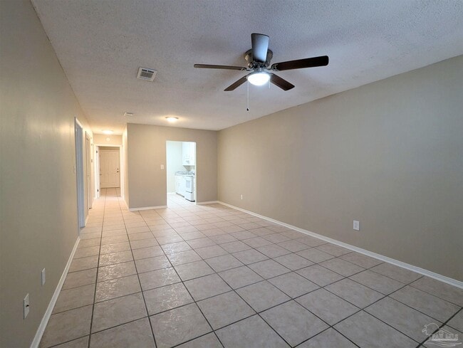 Building Photo - 708 Bayshore Dr