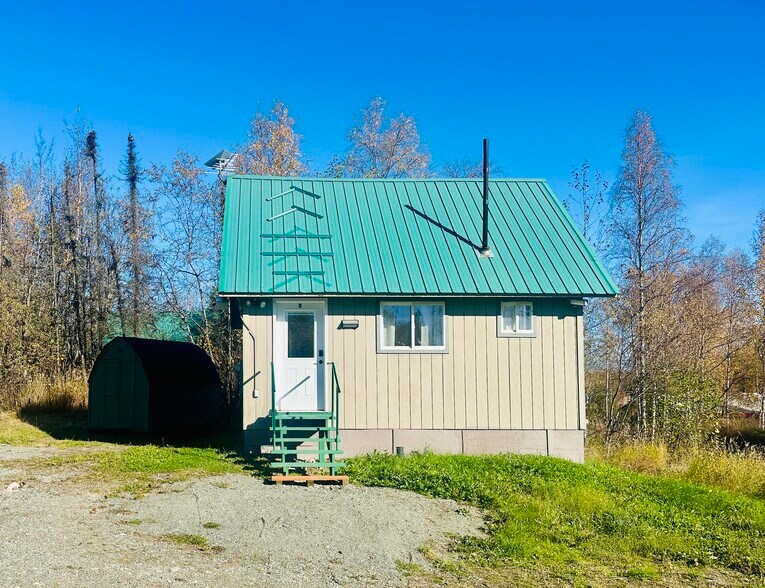 Primary Photo - 1801 N Lakeview Dr