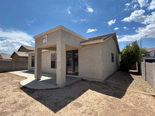 Building Photo - 10042 W Illini St