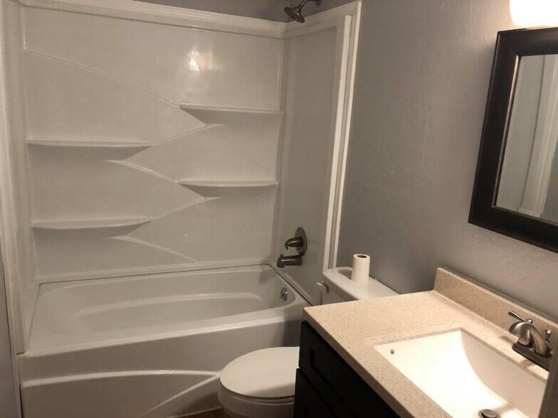 Building Photo - 2909 96th St