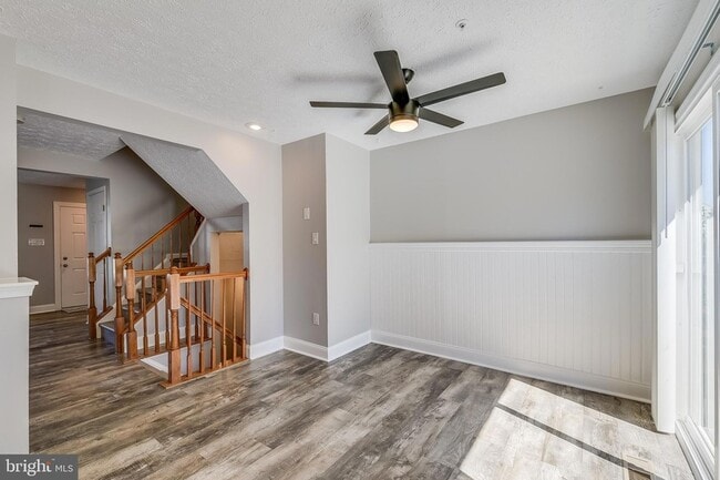 Building Photo - 27 Cutter Cove Ct