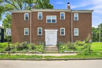 Building Photo - 397 Catherine St