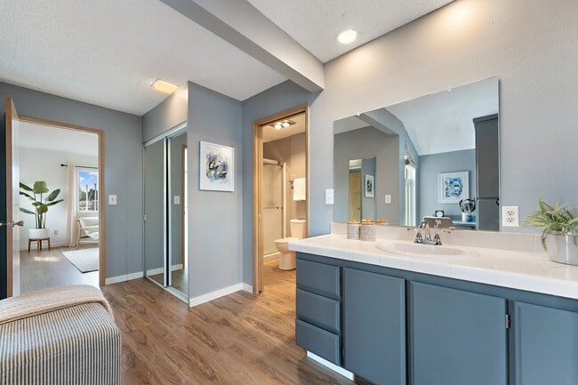 Building Photo - 540 N Hayden Bay Dr