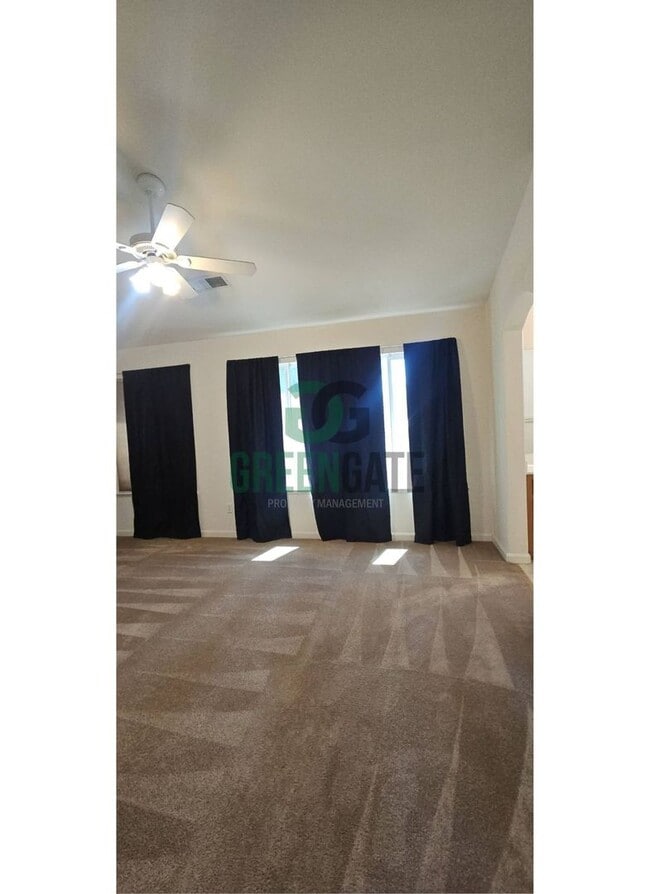 Building Photo - Beautiful 4 Bedroom, 3 Bathroom Home in Tr...