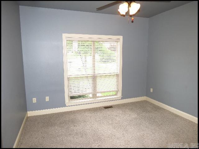 Building Photo - 3153 Stonewall Dr