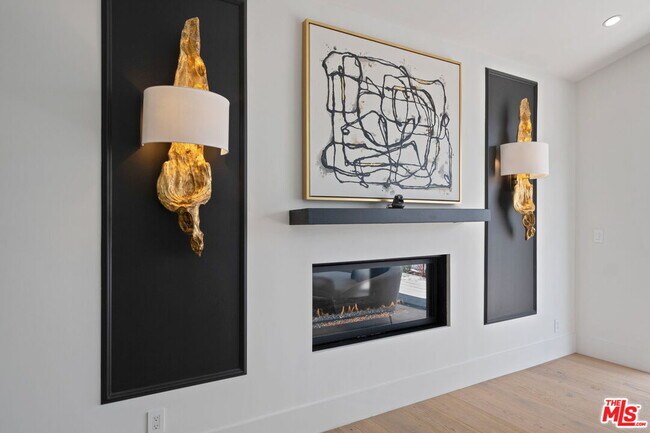 Building Photo - 12672 Stanwood Dr