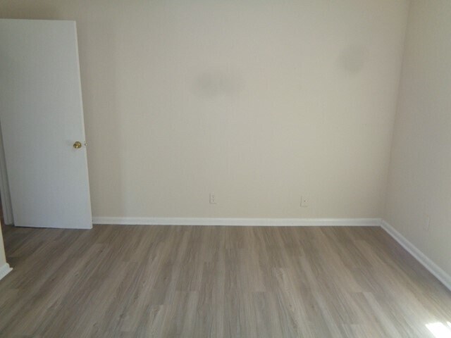 Building Photo - 620 Grantham Rd